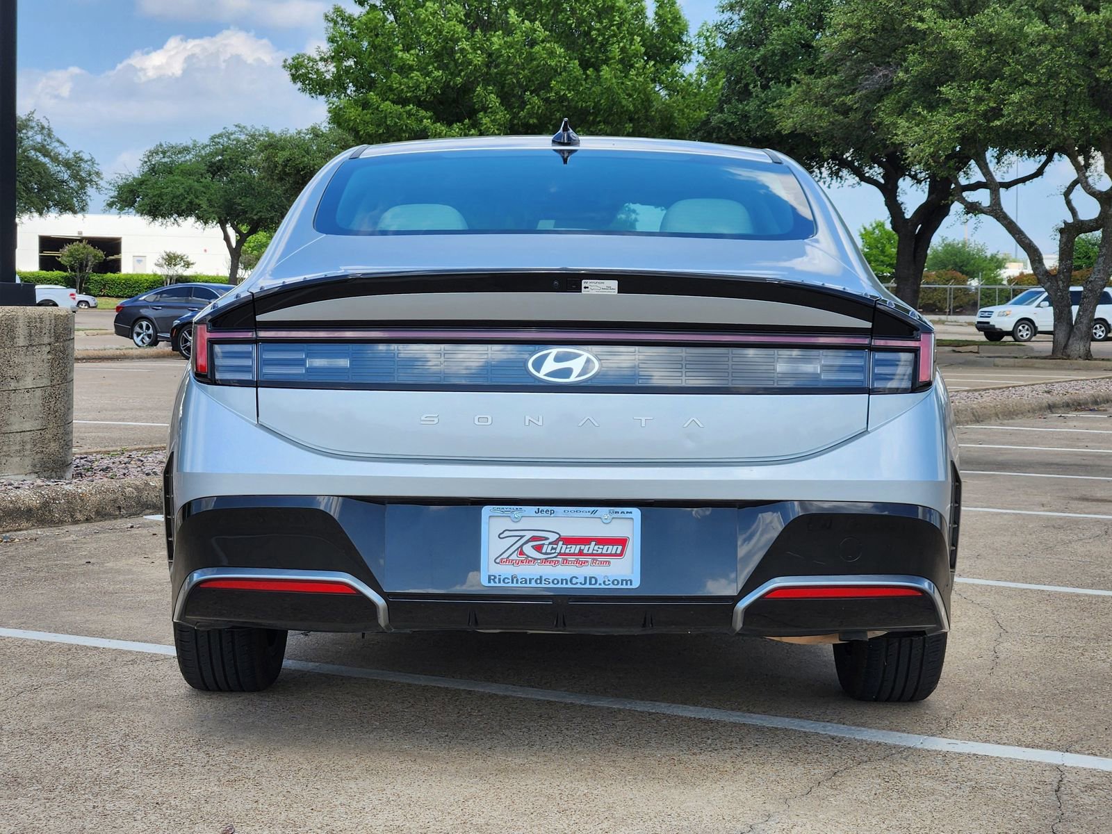 Used 2025 Hyundai Sonata SEL FWD image 4