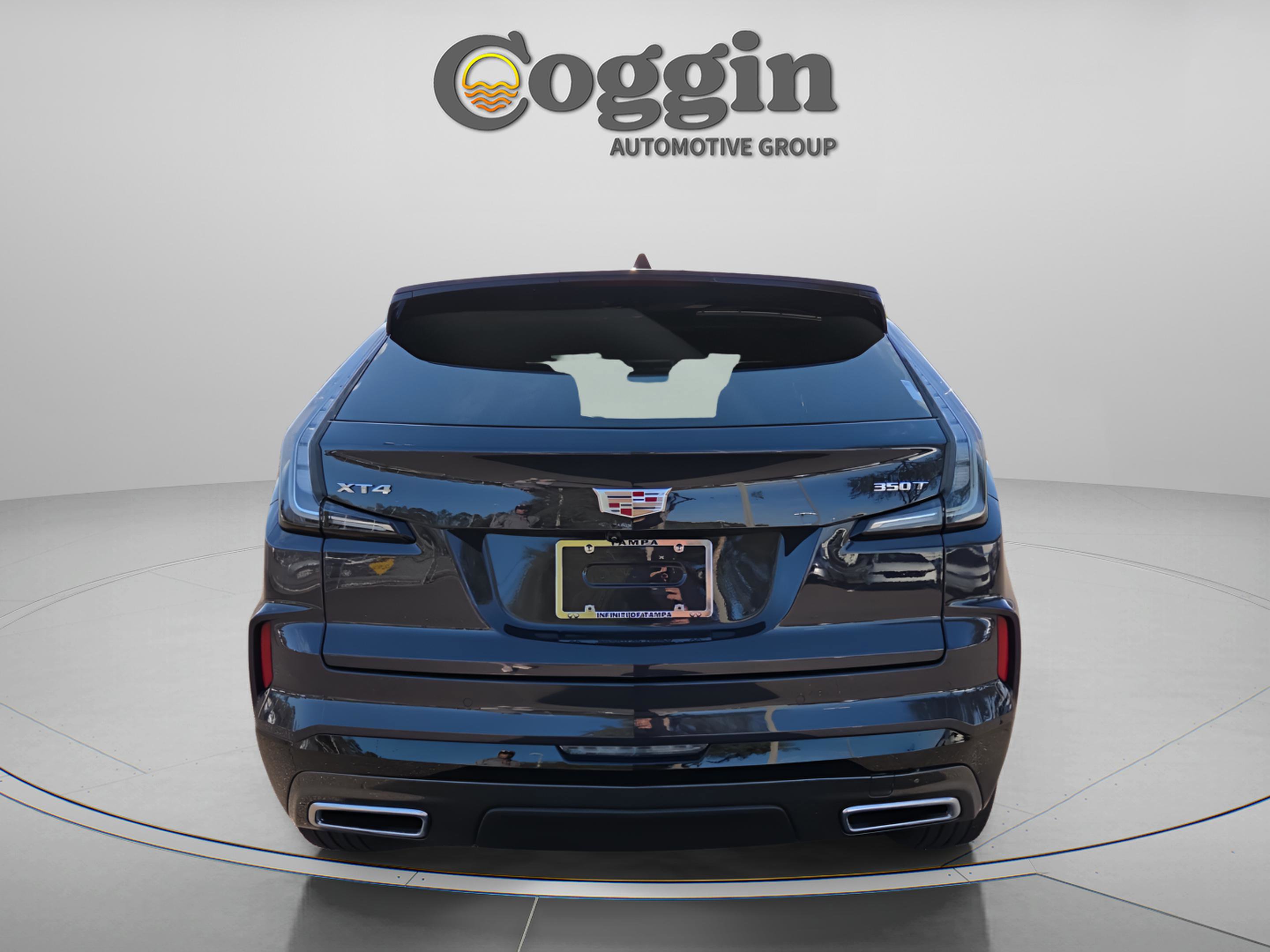 Used 2024 Cadillac XT4 Sport w/ Cold Weather Package image 4