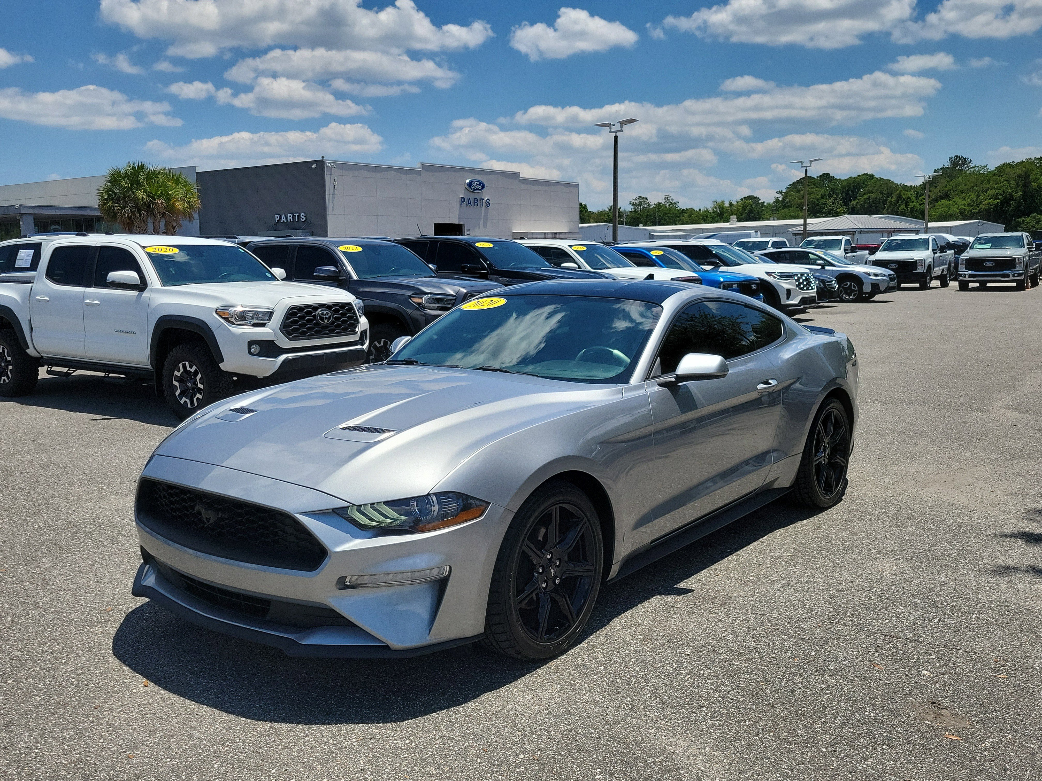 Used 2020 Ford Mustang Coupe w/ Equipment Group 101A RWD image 1