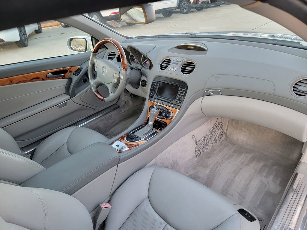 Used 2007 Mercedes-Benz SL 550 image 16