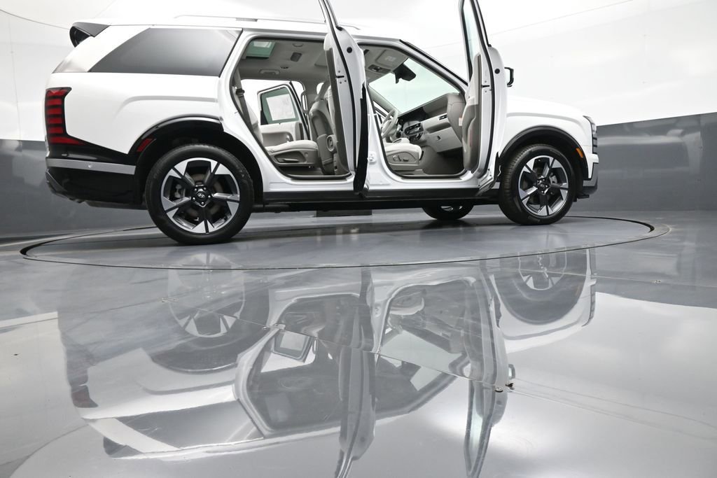 Used 2026 Hyundai Palisade Limited AWD/4WD image 55