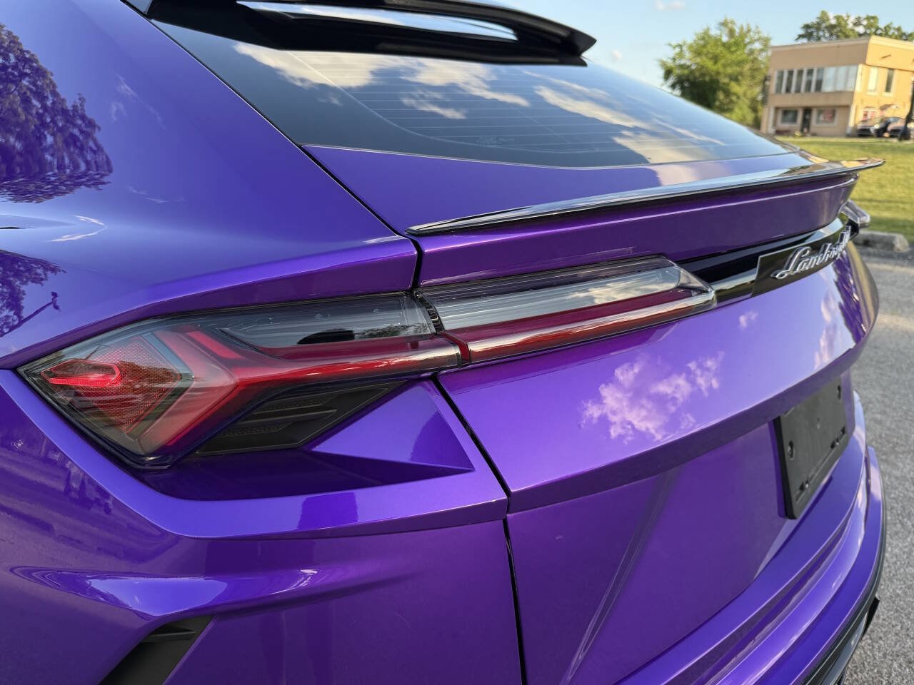 Used 2022 Lamborghini Urus image 19