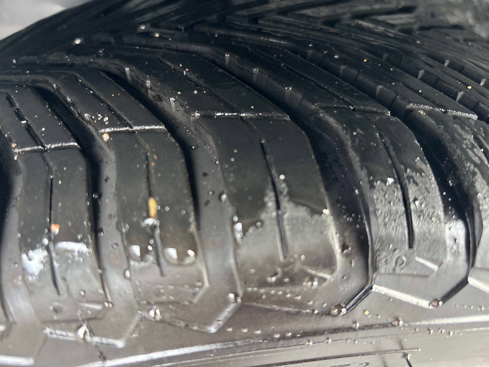 Used 2011 Chrysler 200 Limited image 10