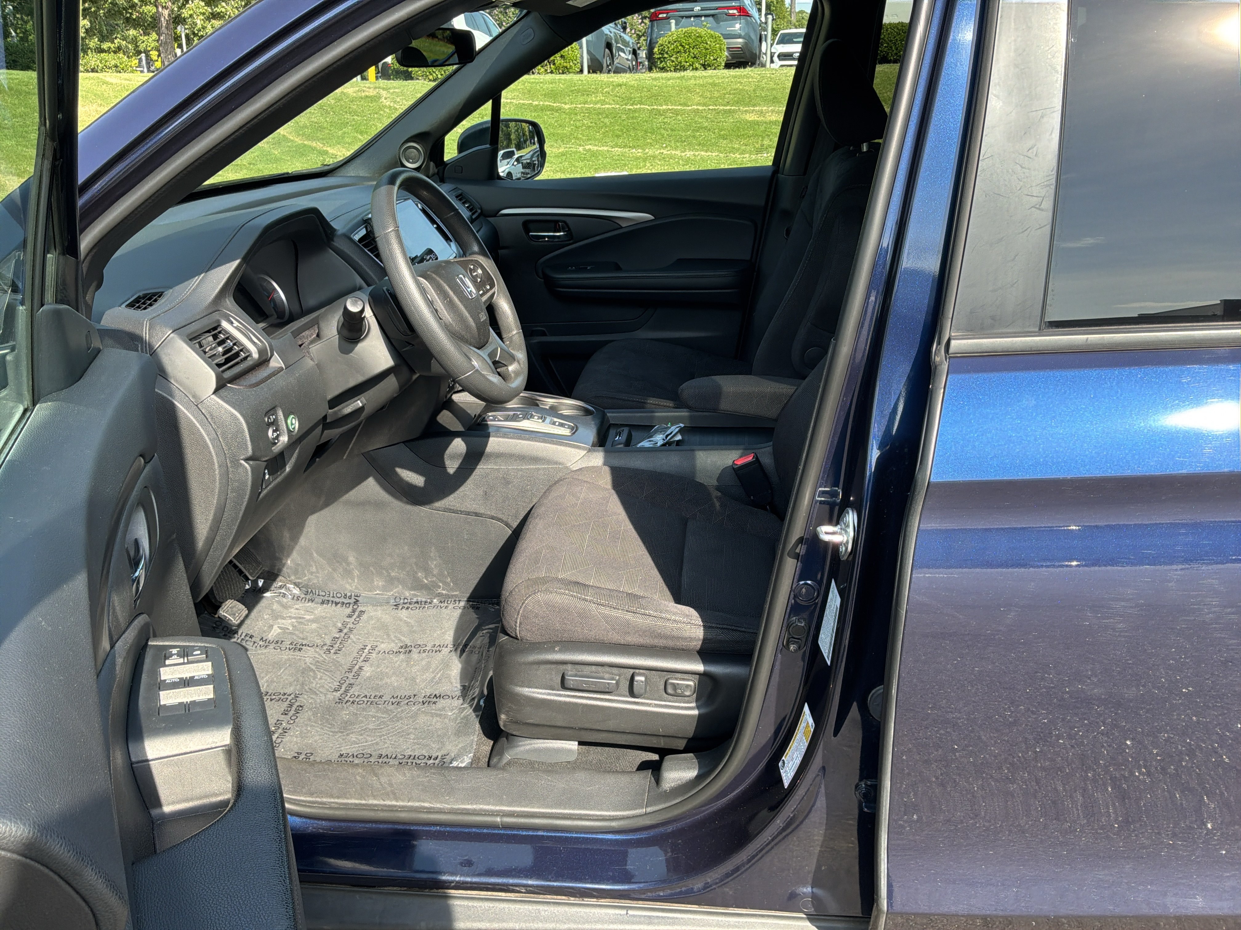 Used 2022 Honda Pilot Sport image 16