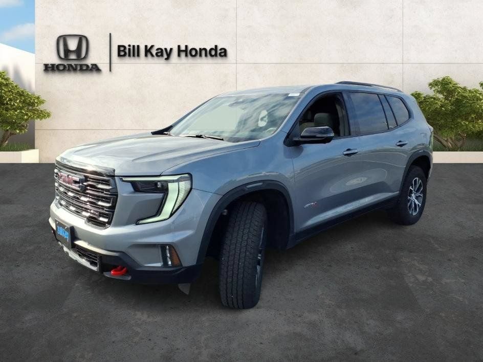 Used 2026 GMC Acadia AT4 w/ Luxury Package AWD/4WD image 8