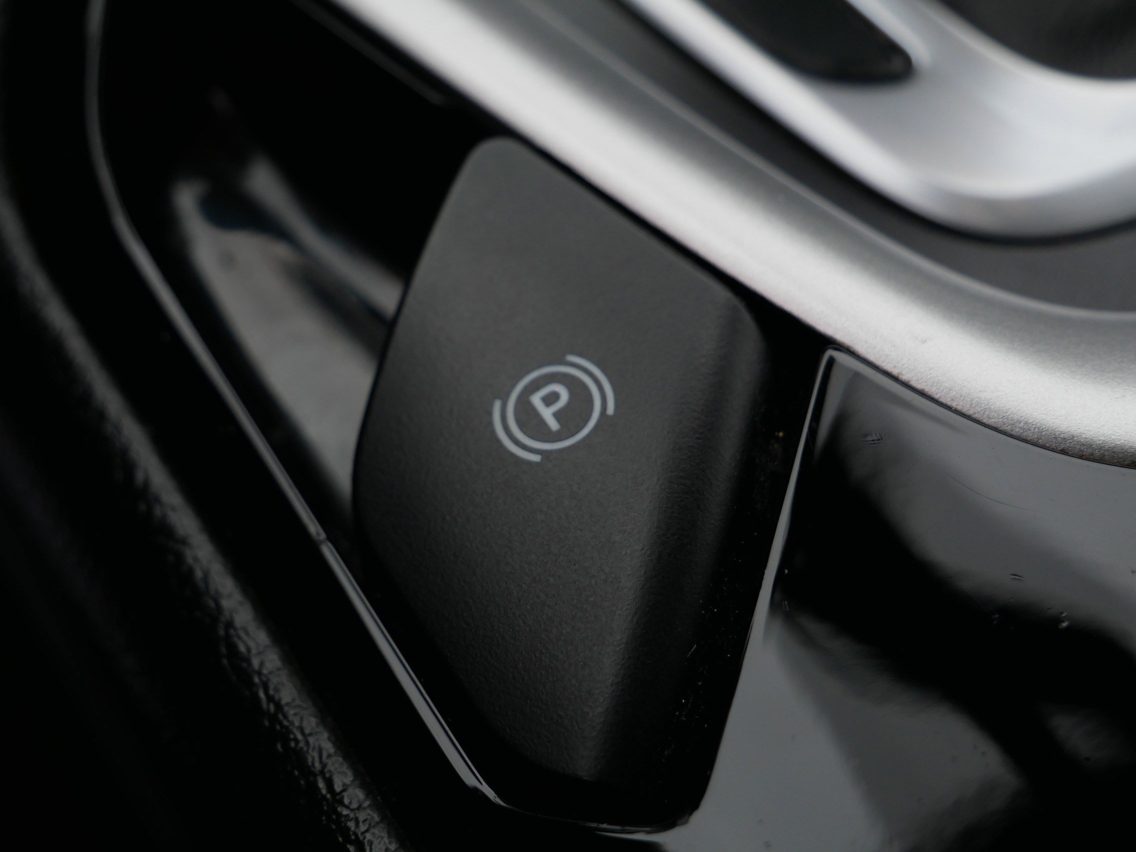 Used 2016 Ford Fusion SE image 30