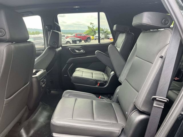 Used 2023 Chevrolet Tahoe Z71 w/ Luxury Package AWD/4WD image 15