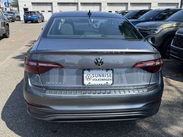 Used 2024 Volkswagen Jetta S FWD image 5