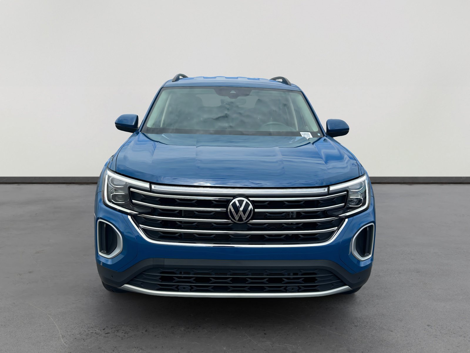 Certified 2026 Volkswagen Atlas SE FWD image 9