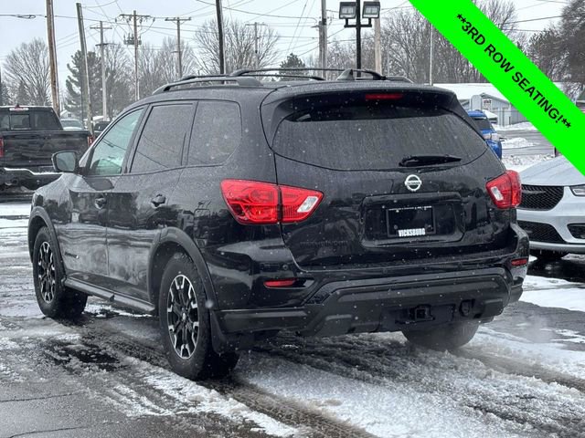 Used 2019 Nissan Pathfinder SL image 2