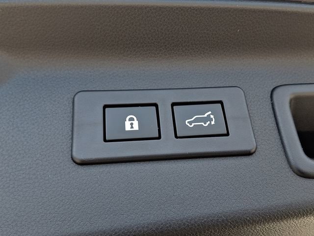 Certified 2025 Subaru Forester Premium image 30