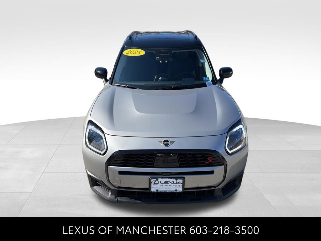 Used 2025 MINI Cooper Countryman S w/ Comfort Package Max image 2