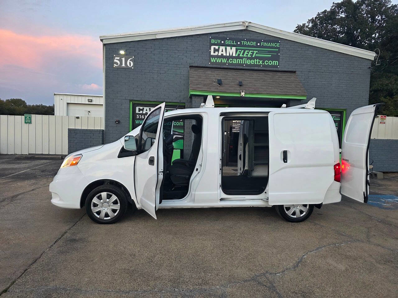 Used 2017 Nissan NV200 SV w/ Technology Package image 41