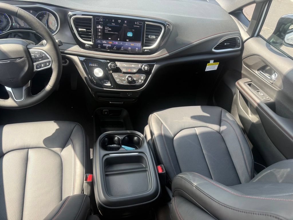 New 2027 Chrysler Pacifica Select FWD image 41