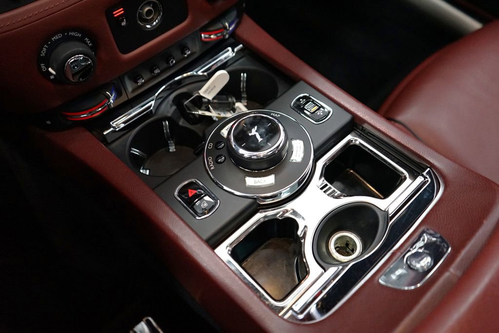 Used 2016 Rolls-Royce Wraith image 53