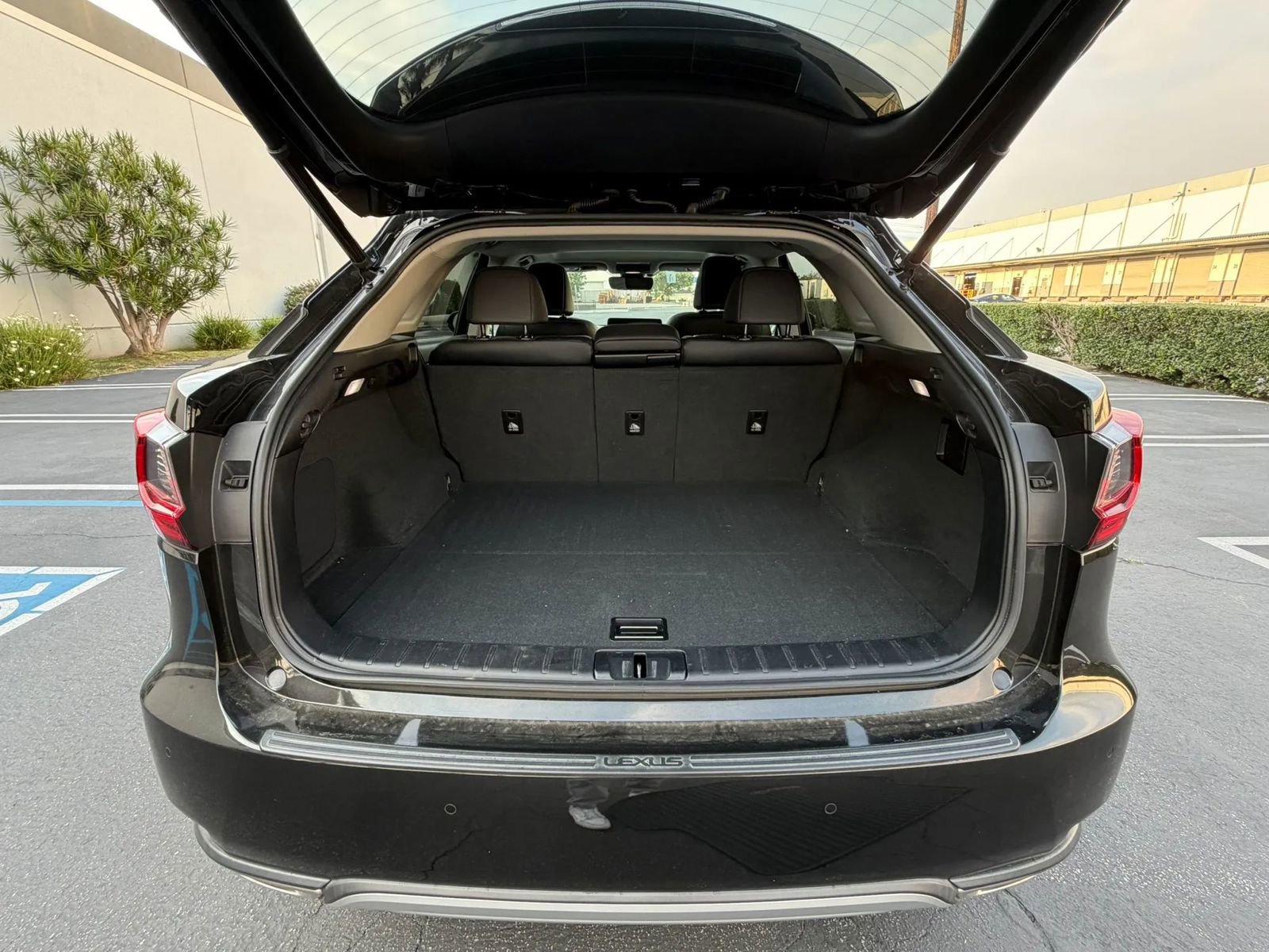 Used 2020 Lexus RX 350 FWD w/ Premium Package image 19
