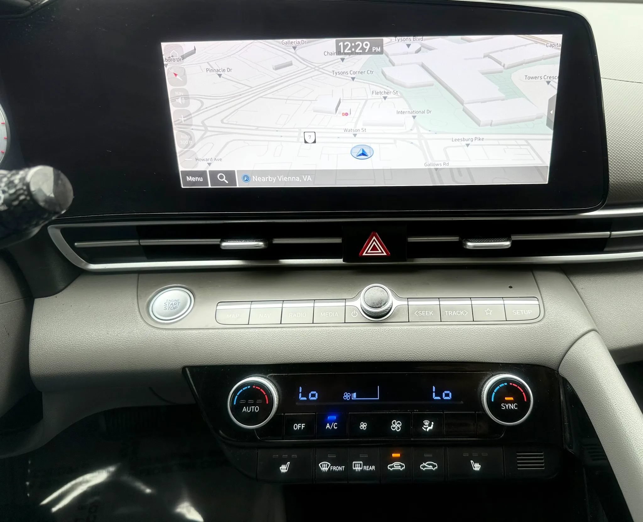 Used 2023 Hyundai Elantra SEL w/ Convenience Package FWD image 16