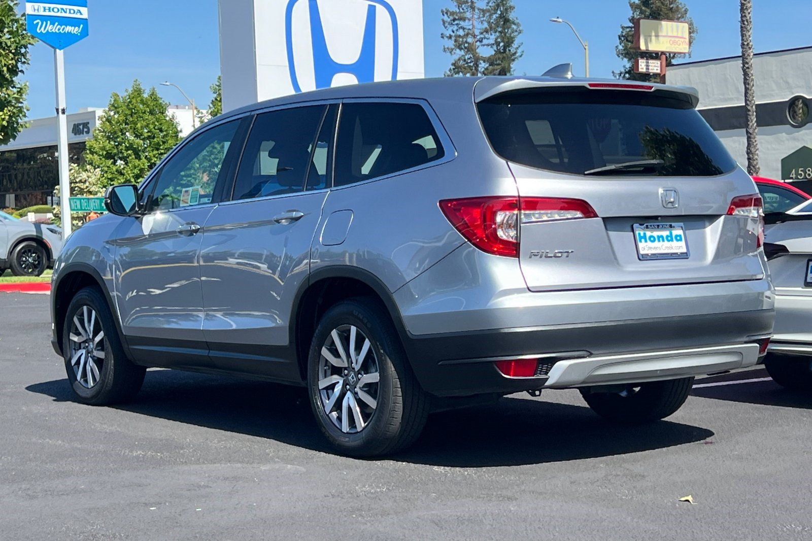 Used 2021 Honda Pilot EX image 3