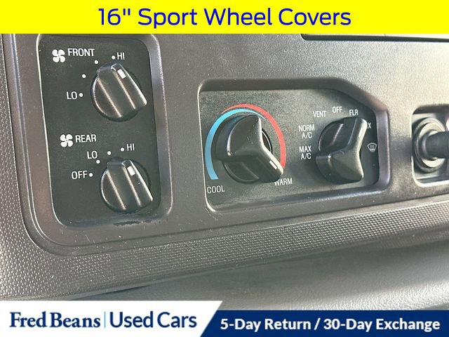 Used 2011 Ford E-350 and Econoline 350 XLT image 17