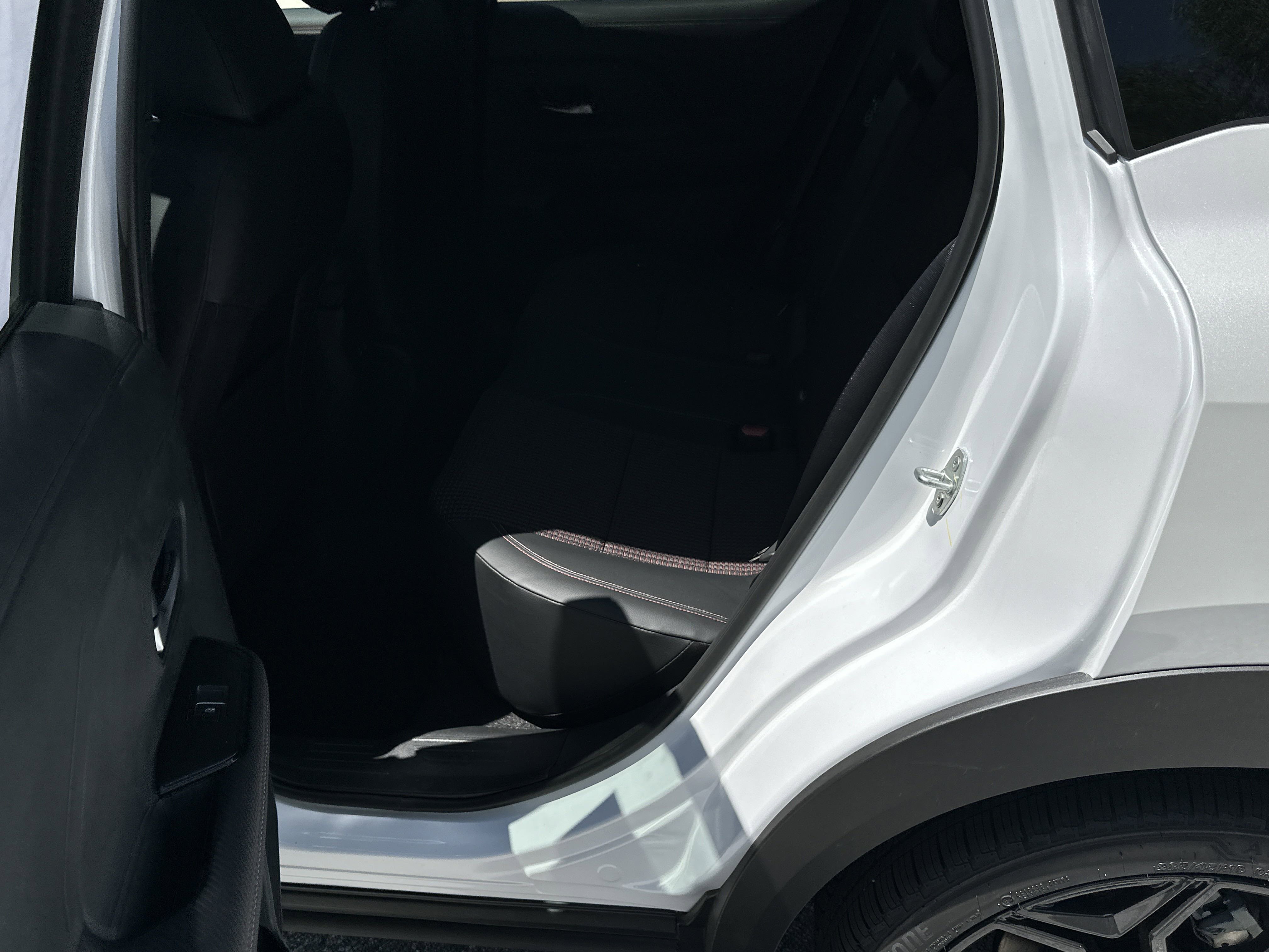 New 2025 Nissan Kicks SR image 19