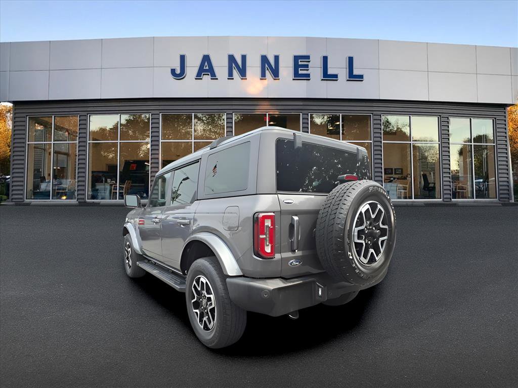 Used 2022 Ford Bronco Outer Banks image 7