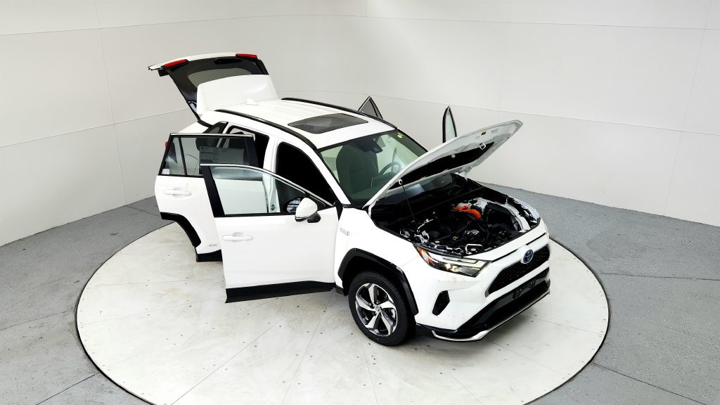 Certified 2023 Toyota RAV4 SE w/ Weather & Moonroof Package AWD/4WD image 17