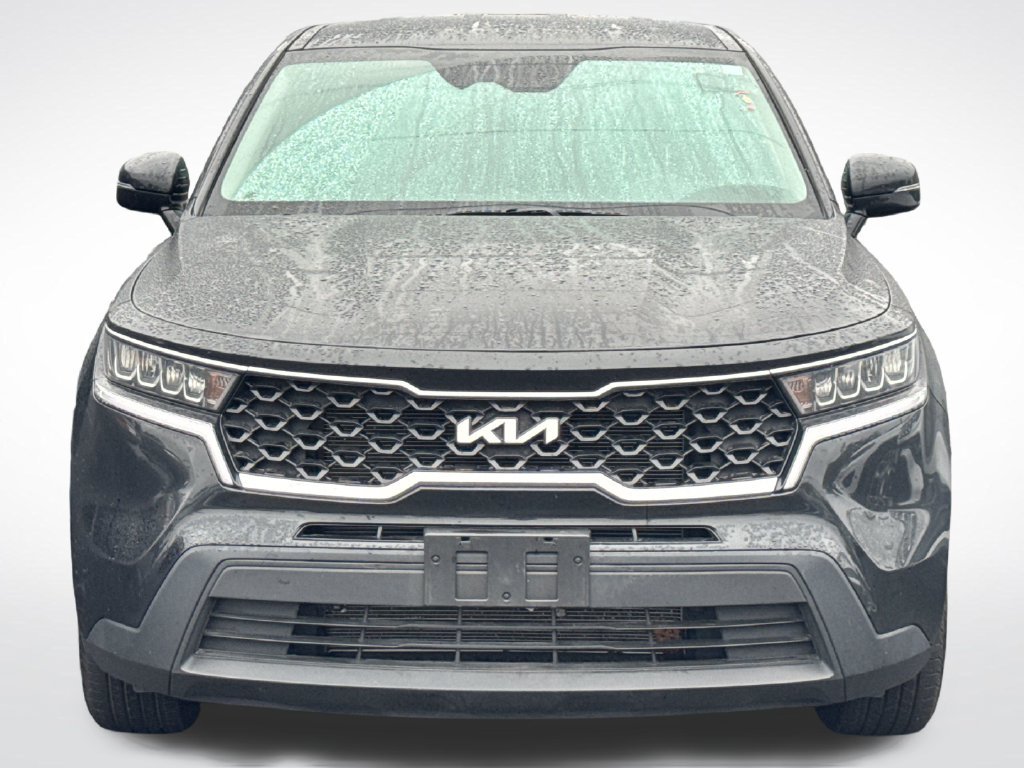 Used 2023 Kia Sorento LX FWD image 3