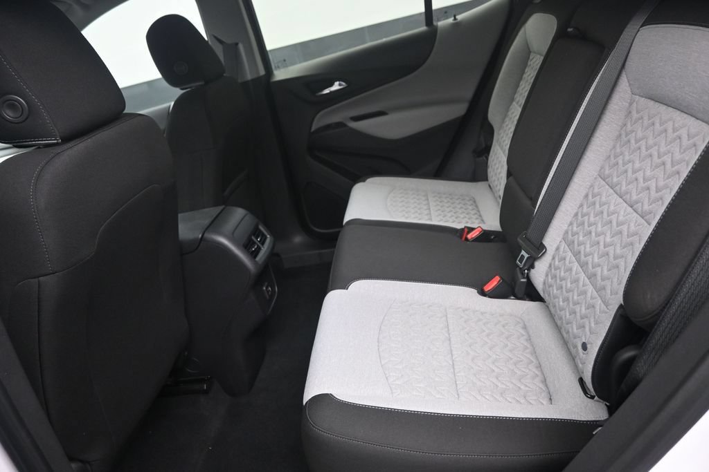 Used 2023 Chevrolet Equinox LS FWD image 15