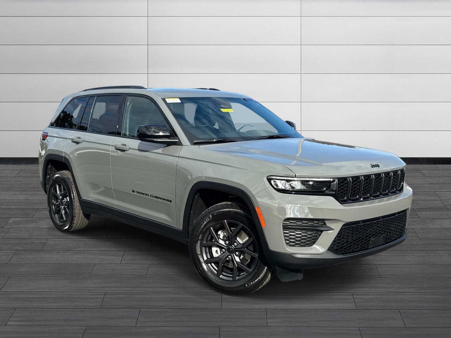 New 2027 Jeep Grand Cherokee Laredo X AWD/4WD image 2