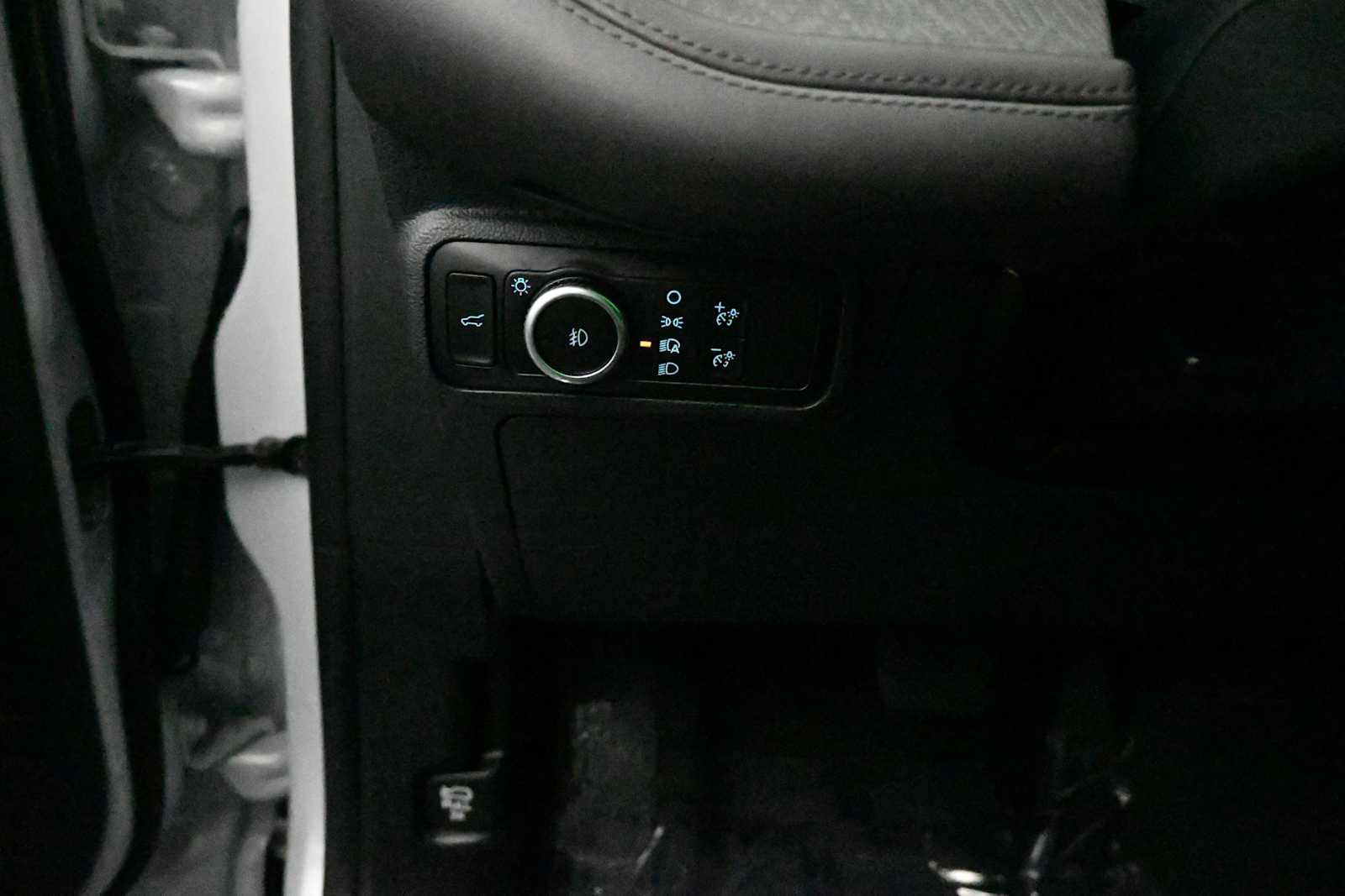 Used 2025 Ford Explorer Platinum RWD image 11