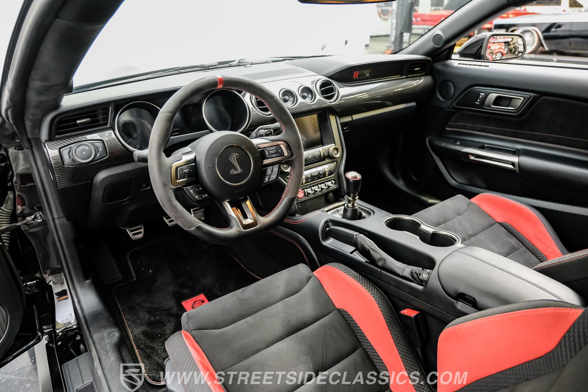 Used 2020 Ford Mustang Shelby GT350R w/ GT350R Equipment Group 920A RWD image 4