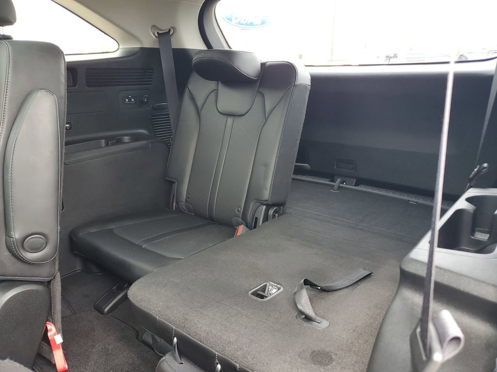 Used 2023 Kia Sorento SX image 9