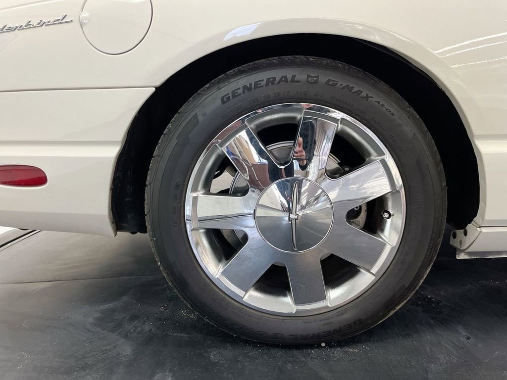 Used 2002 Ford Thunderbird RWD image 13