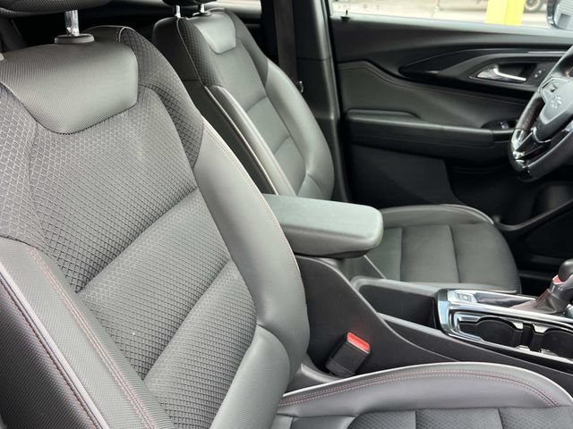 Used 2022 Chevrolet TrailBlazer RS w/ Technology Package FWD image 28