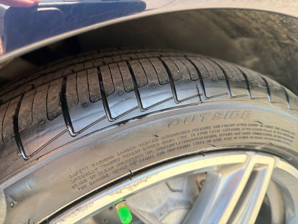 Used 2017 Mercedes-Benz E 300 4MATIC image 27