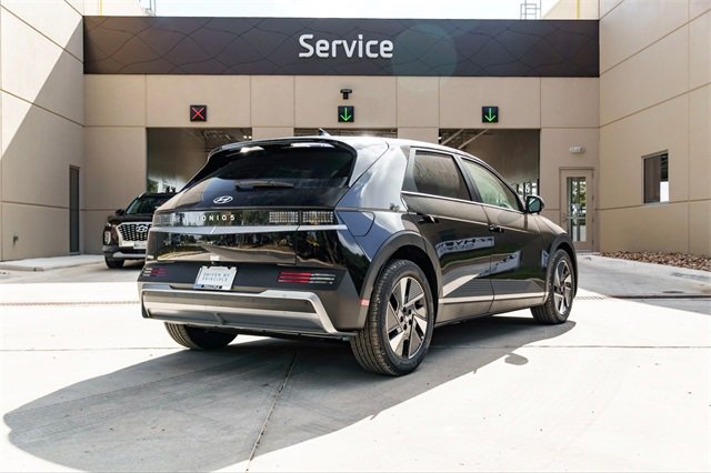 New 2026 Hyundai Ioniq 5 SE image 7