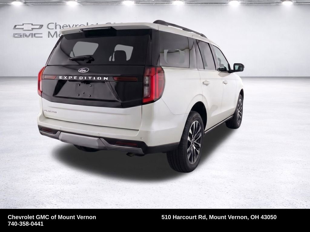 Used 2025 Ford Expedition Platinum AWD/4WD image 4