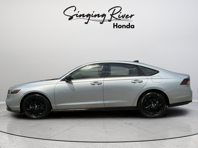 Used 2025 Honda Accord SE image 4