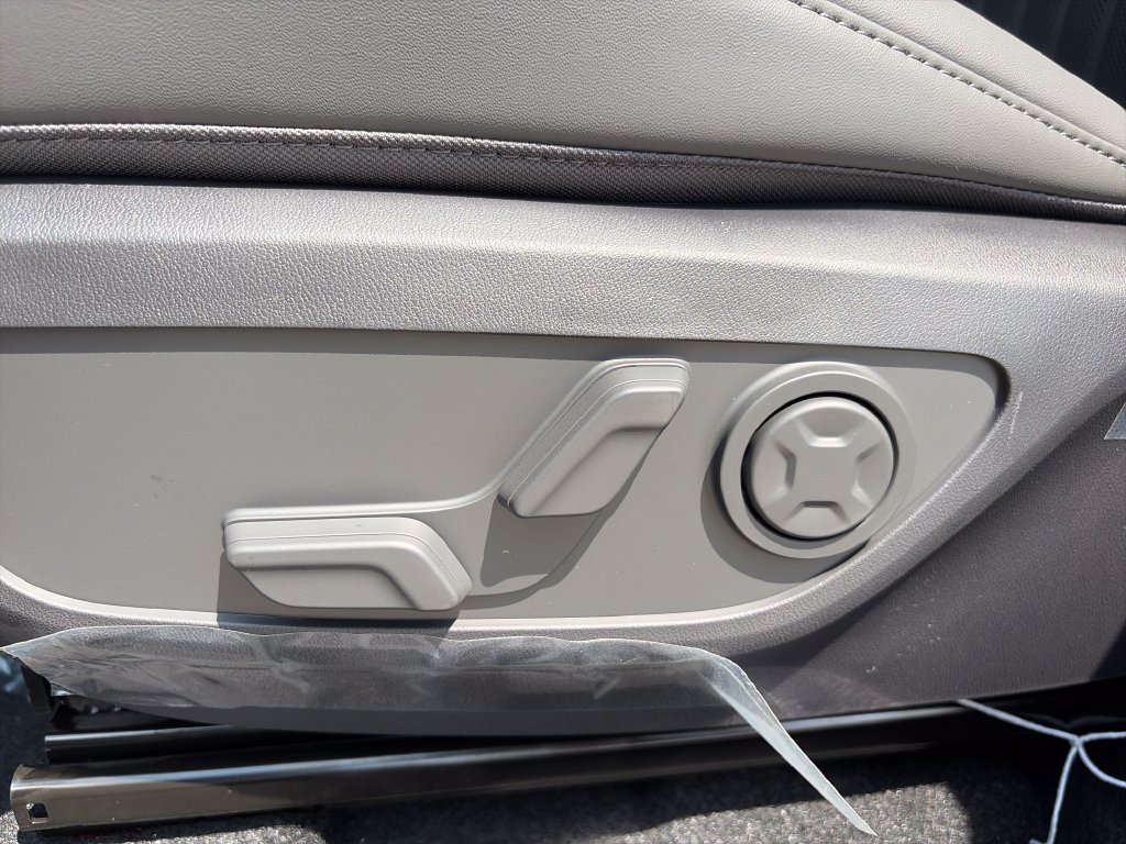 New 2027 Kia Seltos X-Line S w/ X-Line S Premium Package AWD/4WD image 17