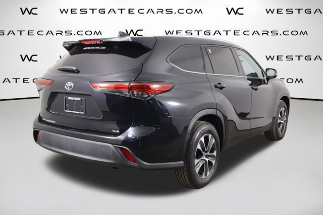 Used 2022 Toyota Highlander XLE FWD image 47