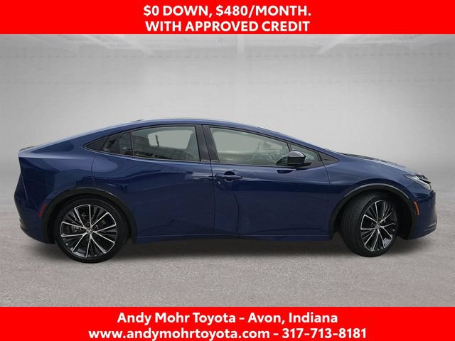 Used 2024 Toyota Prius XLE FWD image 8
