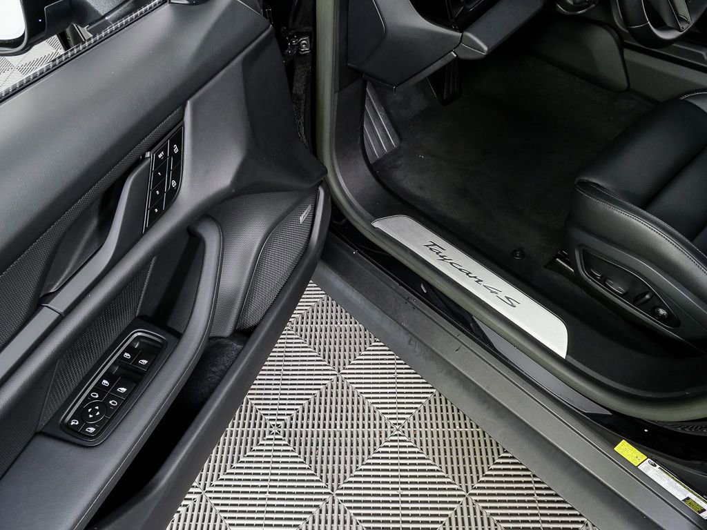Certified 2024 Porsche Taycan 4S image 8