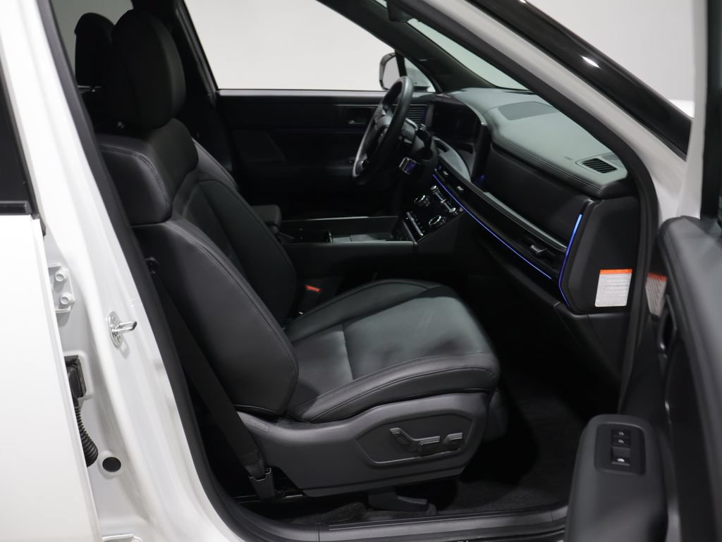 Used 2025 Hyundai Santa Fe Calligraphy AWD/4WD image 23