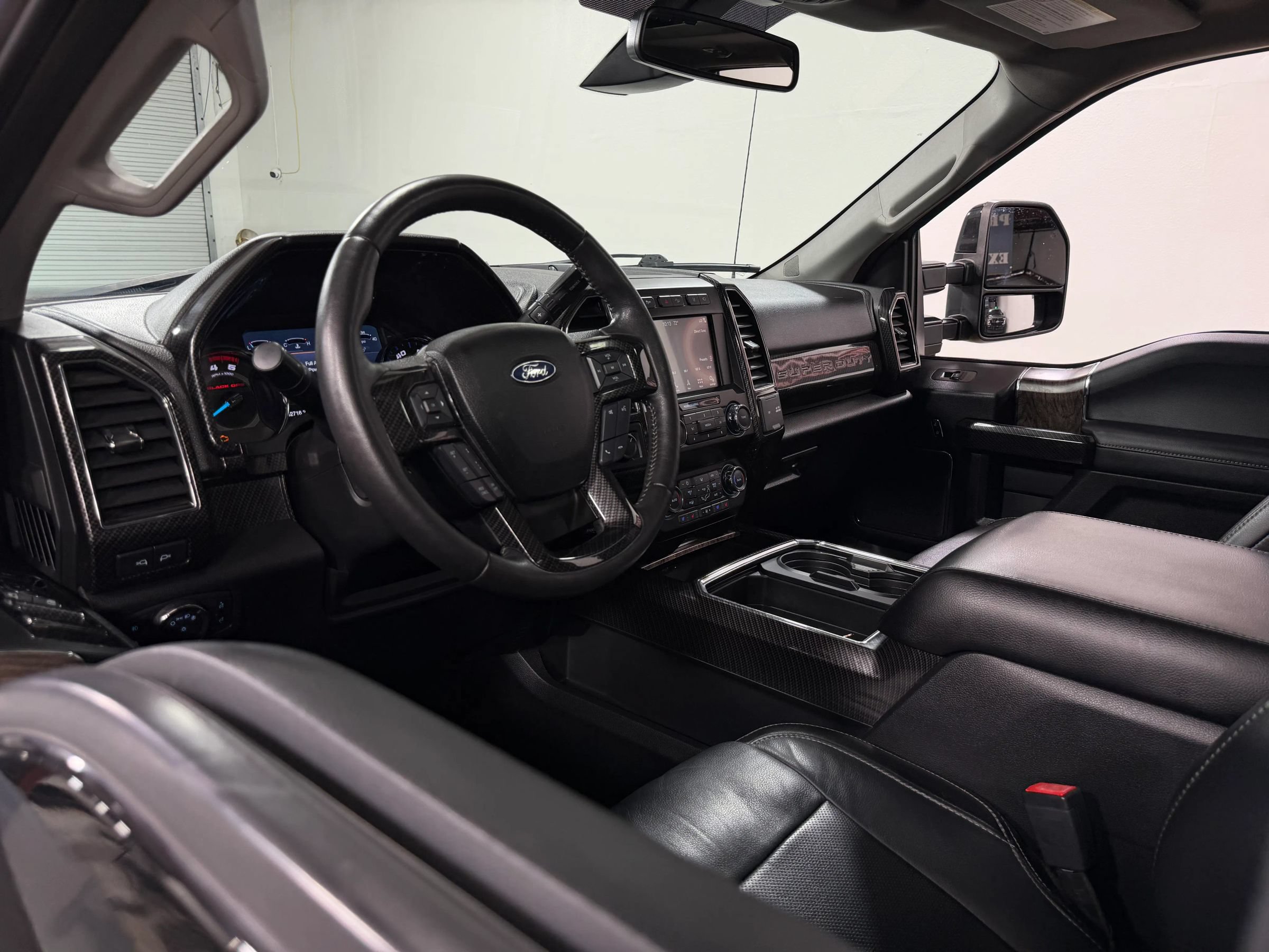Used 2019 Ford F250 Lariat w/ Lariat Ultimate Package AWD/4WD image 17