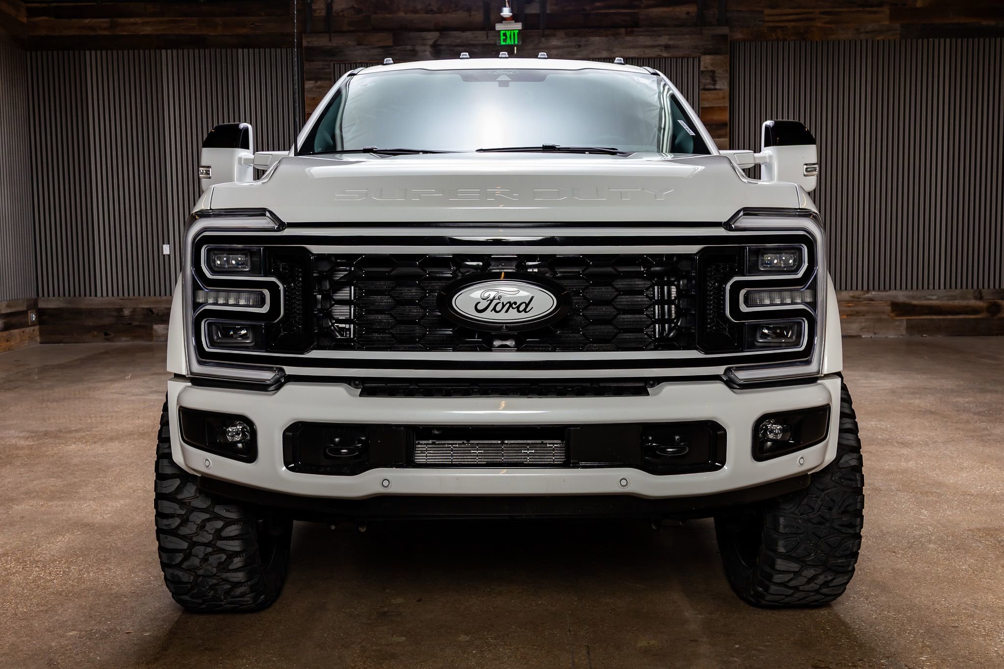 Used 2026 Ford F450 Platinum w/ FX4 Off-Road Package AWD/4WD image 2