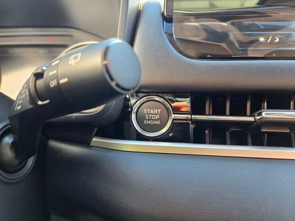 New 2025 Mitsubishi Outlander AWD image 22