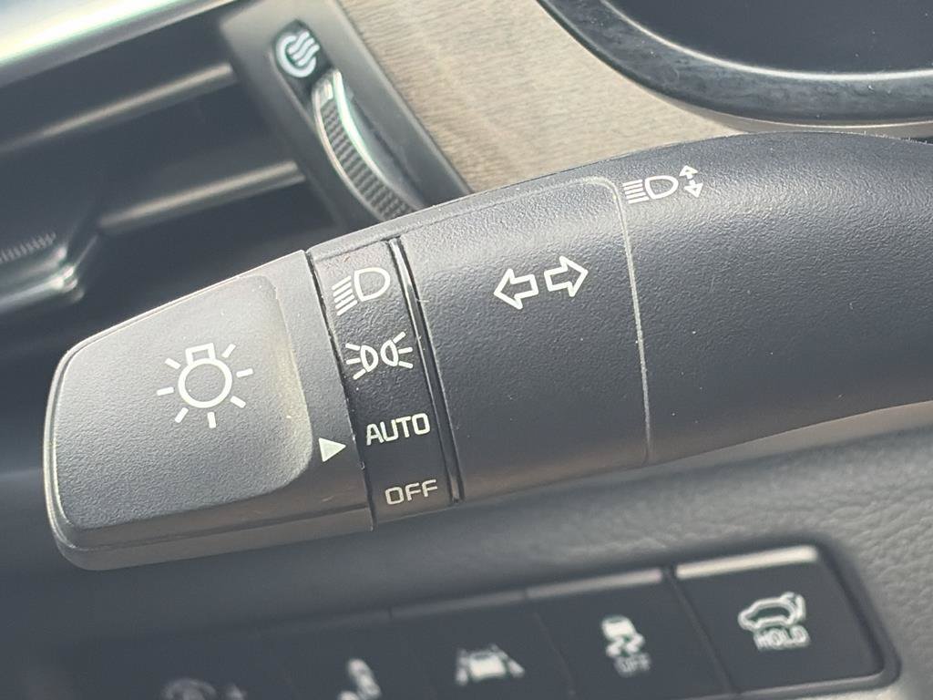 Used 2022 Kia Telluride EX w/ EX Premium Package FWD image 10