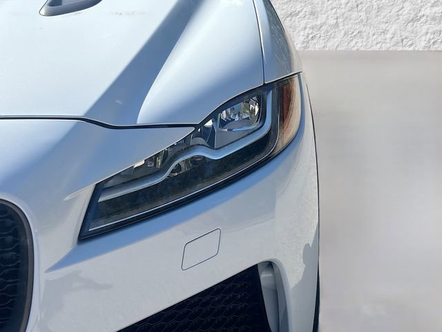 Used 2020 Jaguar F-PACE SVR image 9