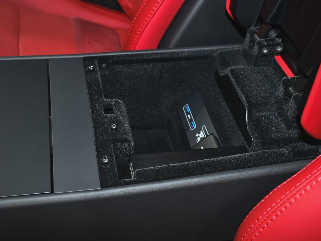 Used 2024 Jaguar F-TYPE R-Dynamic RWD image 45