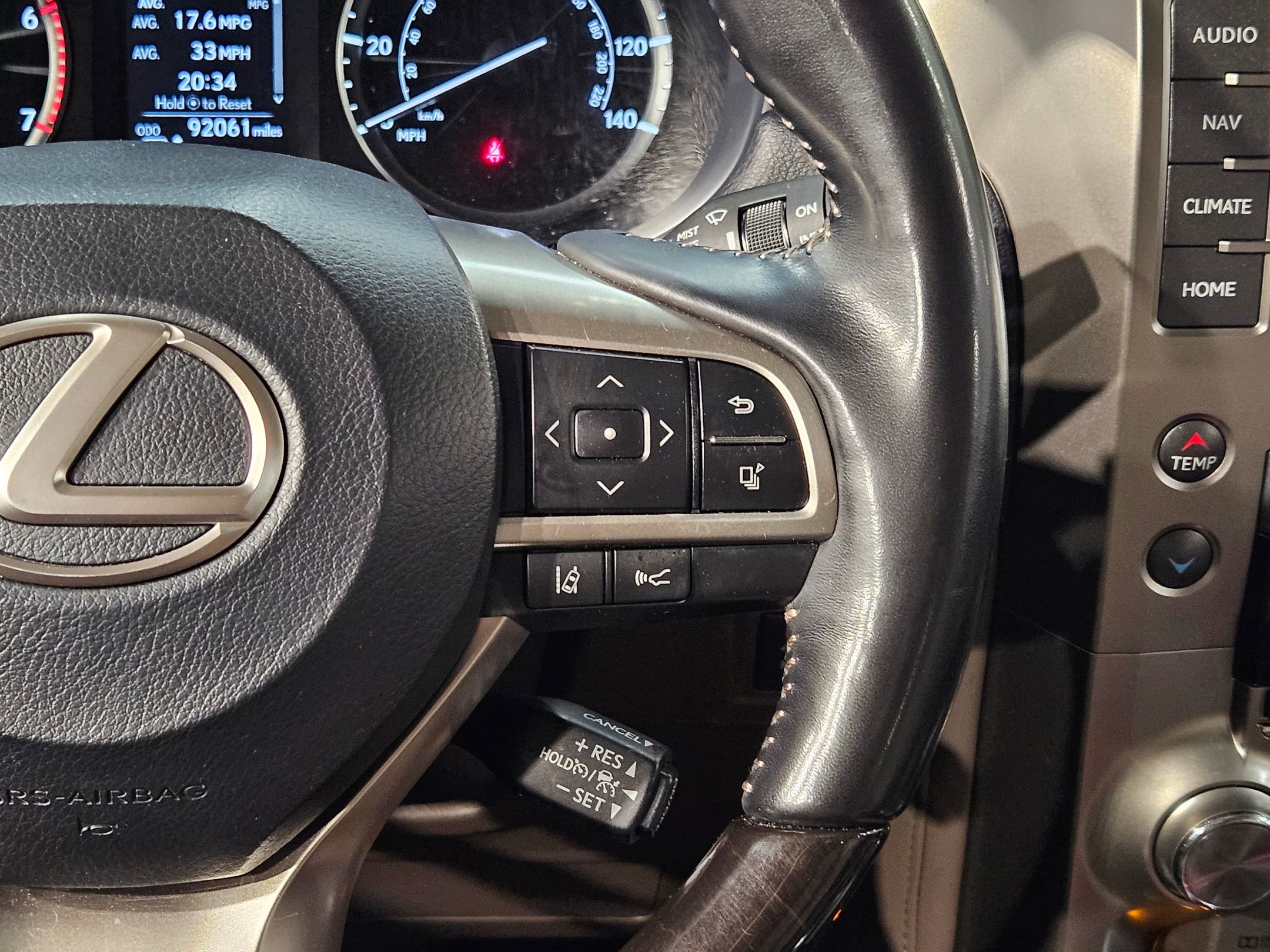 Used 2021 Lexus GX 460 Luxury w/ Sport Design Package AWD/4WD image 29